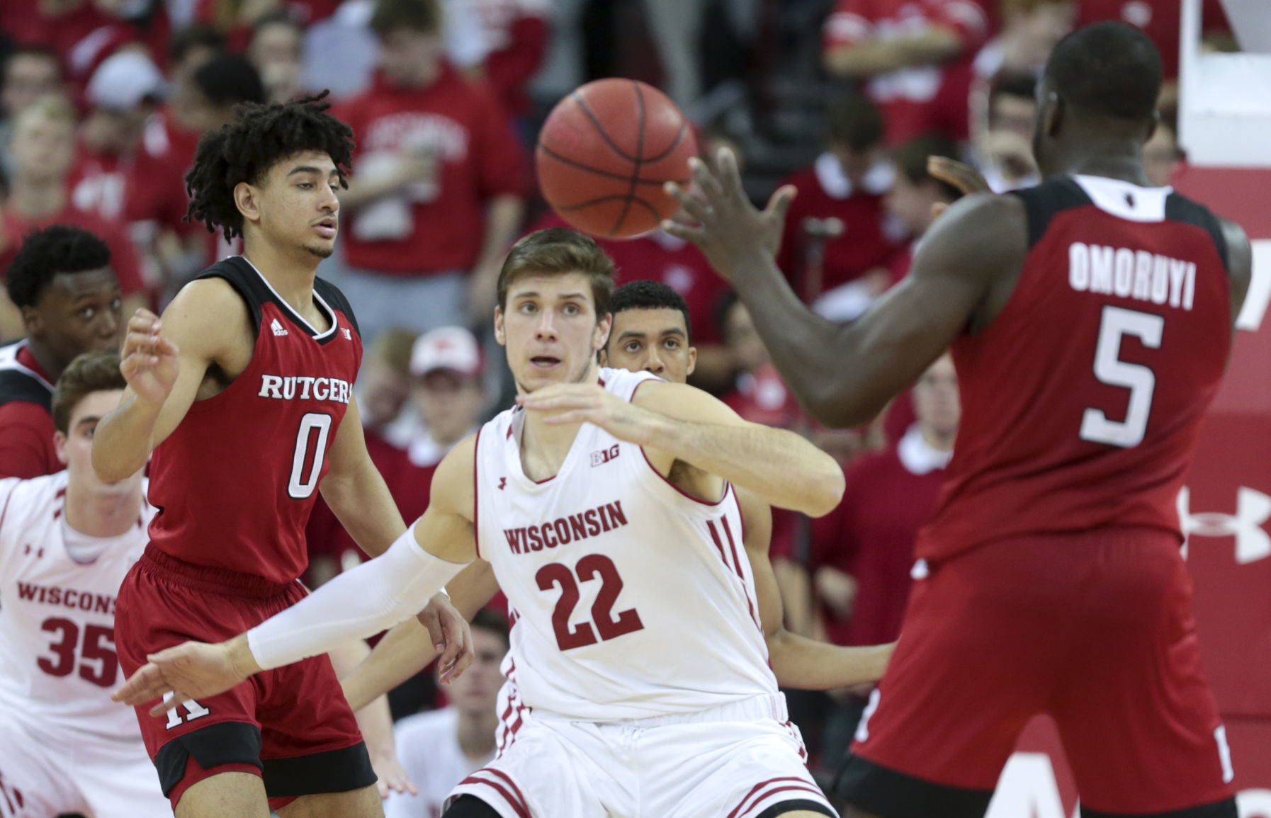 Badgers 69, Scarlet Knights 64